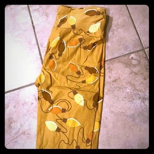 Lularoe holiday leggings