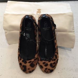 Gucci Leopard T-Strap Flats