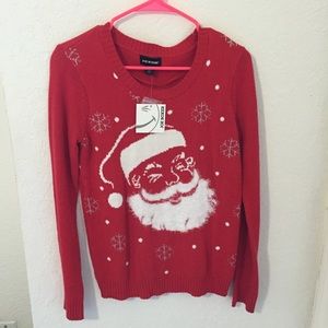 Holiday sweater.🎅🎉