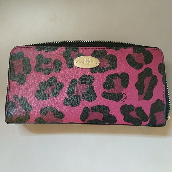 Coach Accordion Zip Wallet