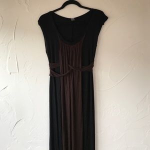 Maternity/nursing maxi dress