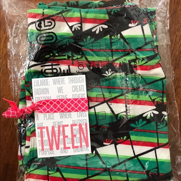 Lularoe Christmas Leggings! - Picture 2 of 4