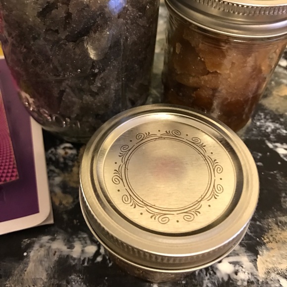 Body scrubs - Picture 2 of 2