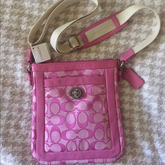 Pink coach purse *never used, brand new*