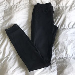 DSTLD black ultra skinny low rise jeans! 😍