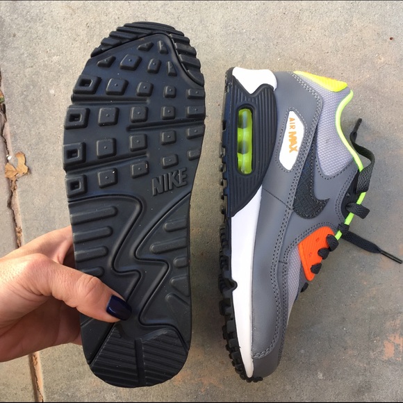 NWOB 👟 AIR MAX 90 sz 4 youth - Picture 4 of 4