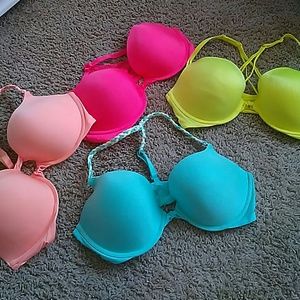 24 HR SALE!!! Victoria's Secret Front Close Bras