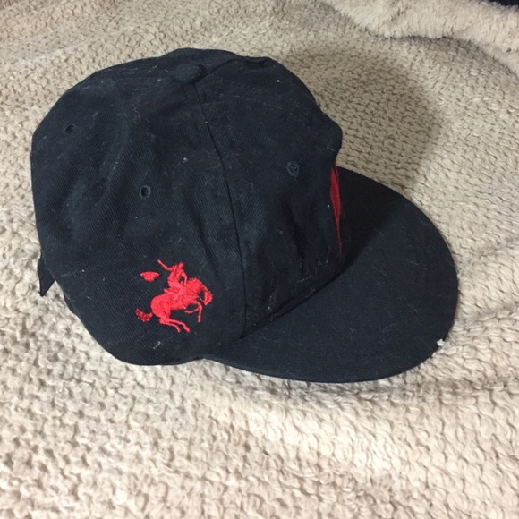 Vintage Black + Red Embroidered Marlboro Cap - Picture 2 of 4