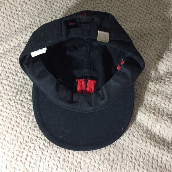 Vintage Black + Red Embroidered Marlboro Cap - Picture 4 of 4