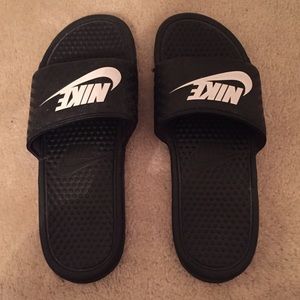 Women's SZ.10 Nike Slides