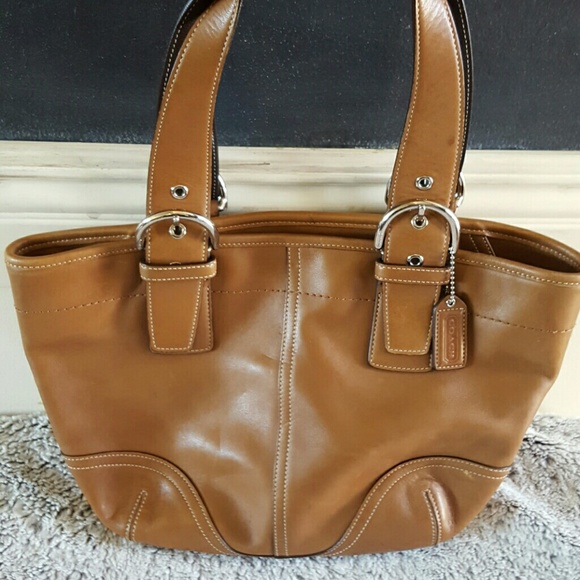 Authentic coach hobo great condition