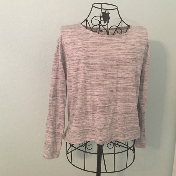 Old navy 3/4 sleeve grey and white top