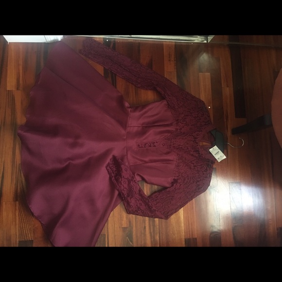 Burgundy lace puffy dress