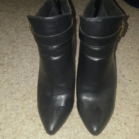 Black wedges will sell all 3 for 60!