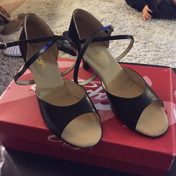 DANCE Heels