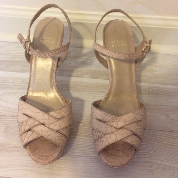 Stuart Weitzman pumps