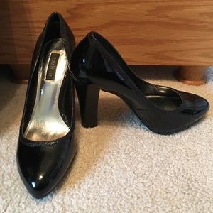 White House Black Market Alanna Pumps