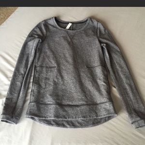 Lululemon Grey LS Pullover sz 4