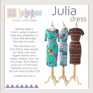 👗💐LuLa Roe Julia Dress