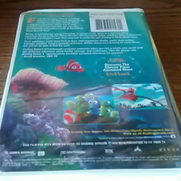 WALT DISNEY'S FINDING NEMO VHS MOVIES - Picture 2 of 2