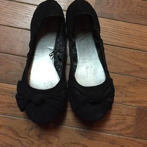 Black stretch flats