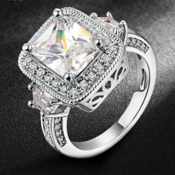 💍8 Carat Antique CZ Engagement Ring