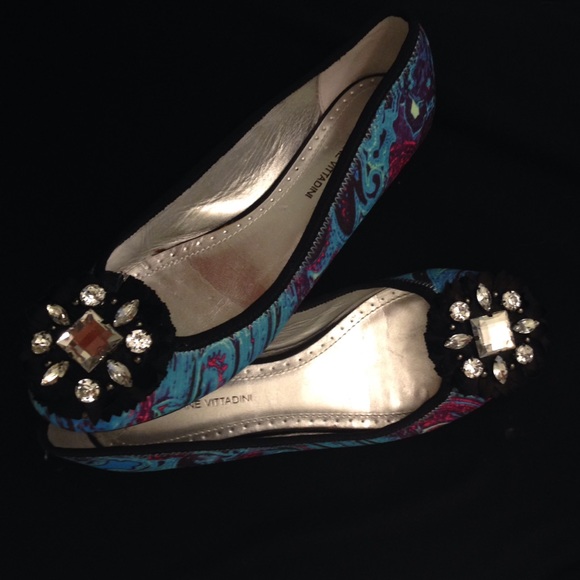 Size 7 Adrienne Vittadini Rhinestone flats.