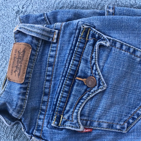 Bootcut Levi's - Picture 2 of 4