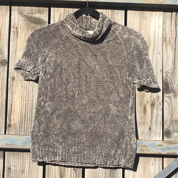**SALE 3 for 15$**DKNY Short Sleeve Sweater