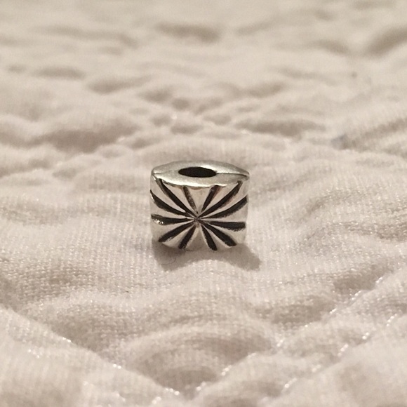 PANDORA Starburst Clip Charm