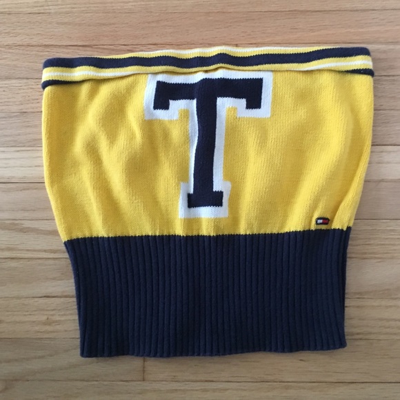 Vintage 90s Aliyah Tommy Hilfiger Crop!!