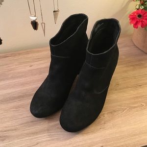 Ecote Black booties by Urban Outfitters