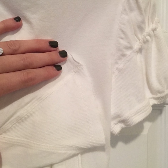 BCBGMAXAZRIA White Tee - Picture 4 of 4