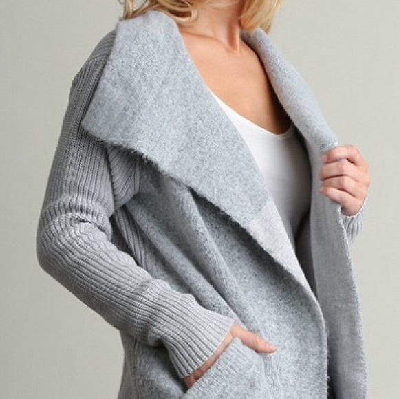 💟🆕 JEN// Heather Grey Knit Cardigan - Picture 2 of 4