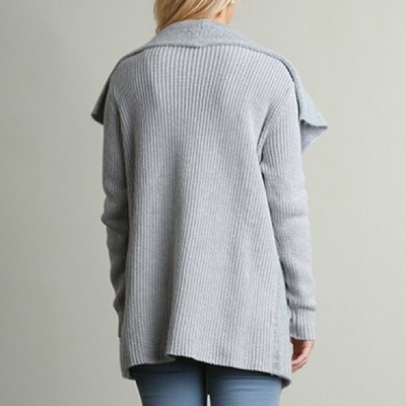 💟🆕 JEN// Heather Grey Knit Cardigan - Picture 3 of 4