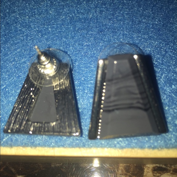 Charming Charlie earrings. - Picture 2 of 2