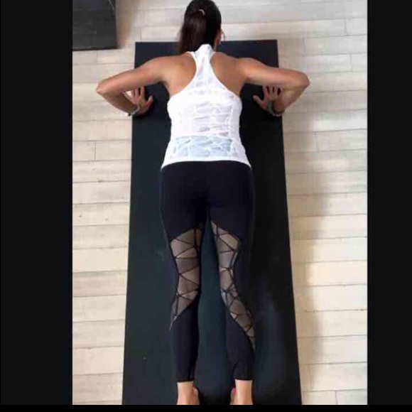 In search of!!! Goal crusher tight! Size 4!