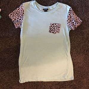 Teal and cheetah pocket T