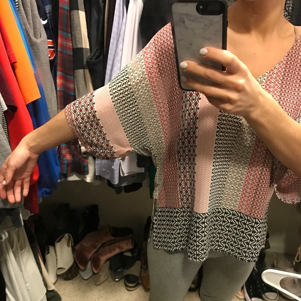 Forever 21 patterned tee - Picture 4 of 4