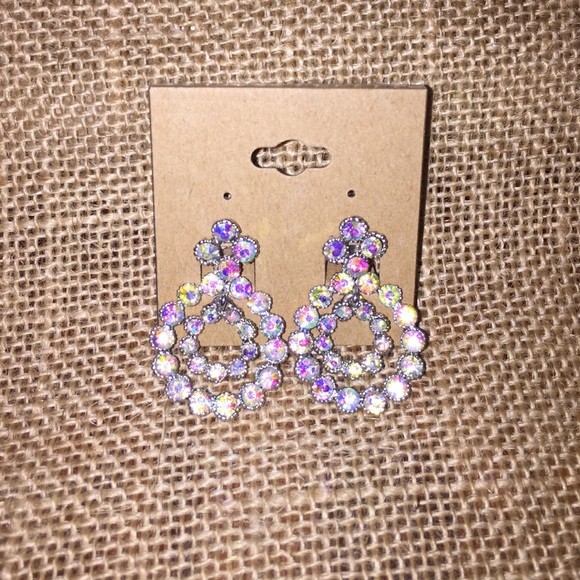 Brand New - Beautiful Earrings