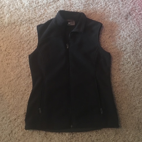 NWOT REI polyester vest