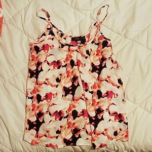 Beautiful tank top size XS