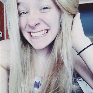 Meet your Posher, Mackenzie