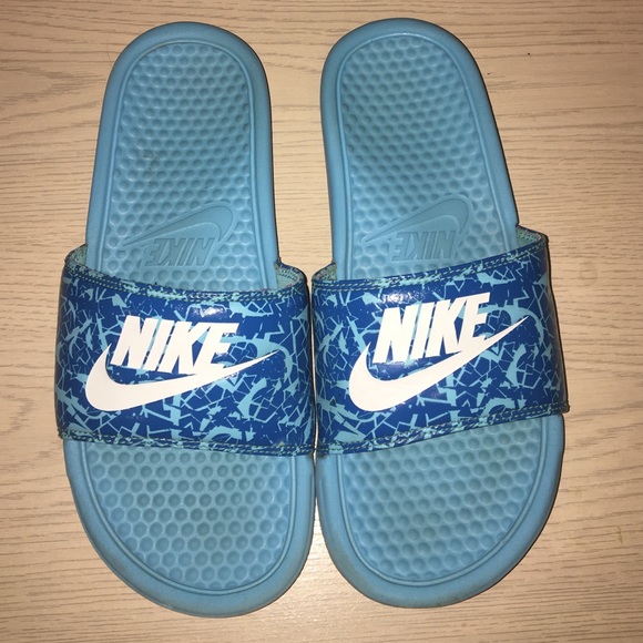 NIKE slides!!