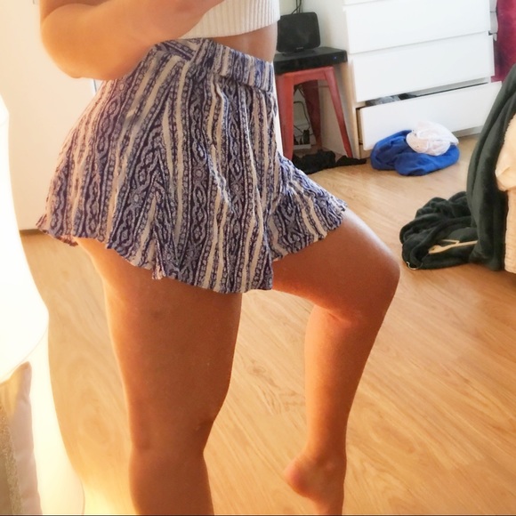 Lush Flared Bottom Shorts - Picture 2 of 4