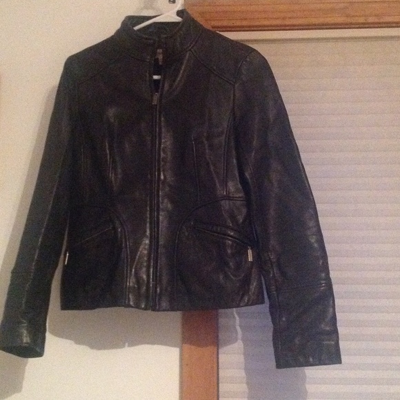 Black leathrr jacket