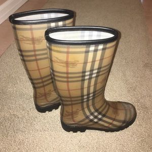 Burberry rain boots