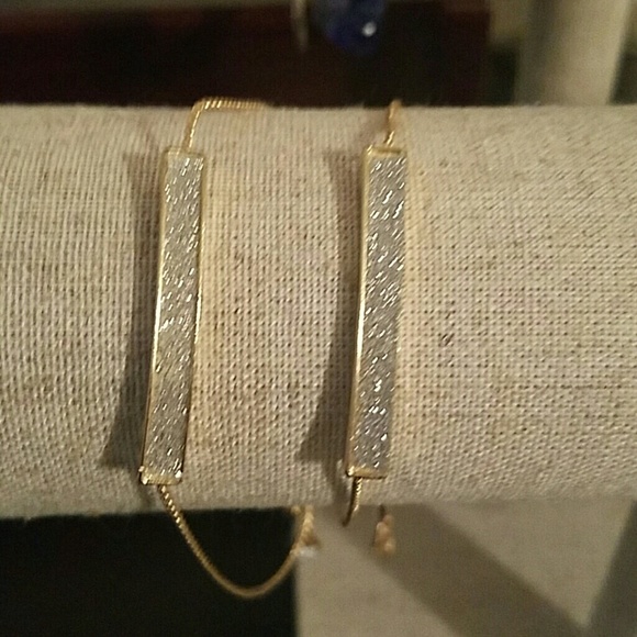 Gold bracelet