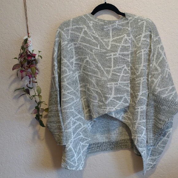 **SOLD 💞HP💞 Assymetrical cardigan! - Picture 2 of 3