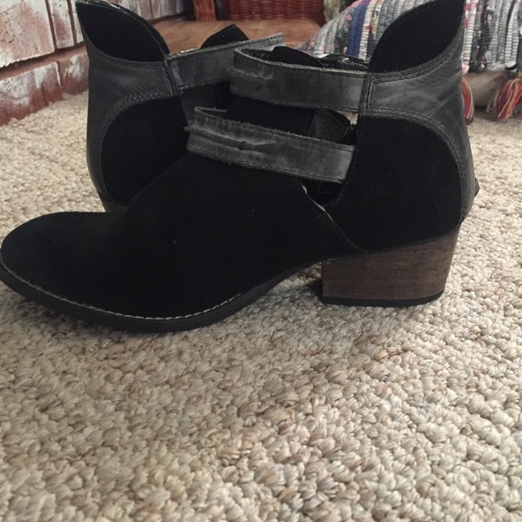 🎉Steve Madden Booties🎉 - Picture 4 of 4